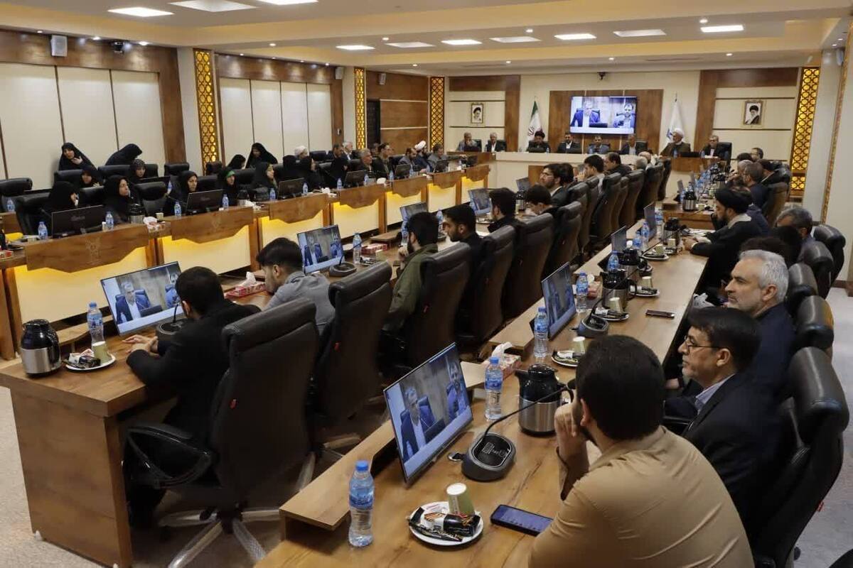 لزوم رفع تبعیض بین دانشگاه آزاد و دانشگاههای دولتی در جذب اعتبارات پژوهشی و آموزشی
