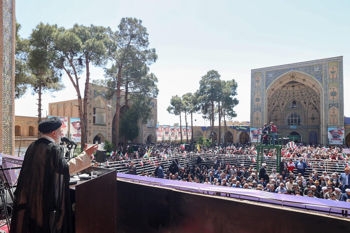 رئیسی: ۸۴۰۰ کارخانه و کارگاه نیمهراکد و راکد در سراسر کشور احیا شدند