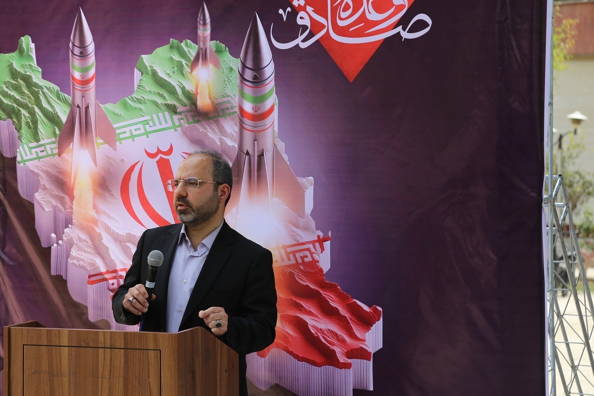 افتخار آفرینی نیروهای مسلح در عملیات«وعده صادق» را به جوانان شرح دهیم