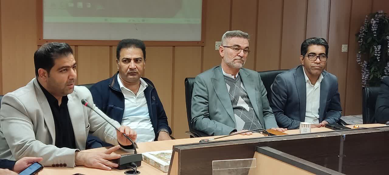 تجلیل از برگزیدگان فرهنگی و پژوهشی مدارس سما فیروزآباد تجلیل از برگزیدگان فرهنگی و پژوهشی مدارس سما فیروزآباد