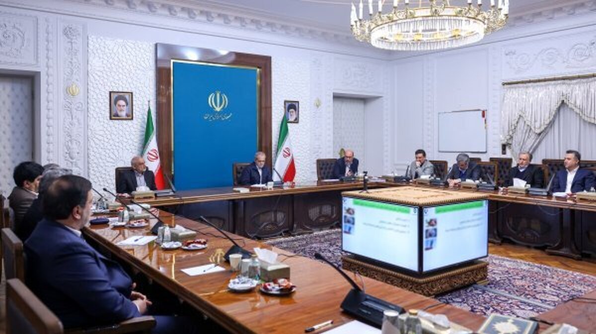 پزشکیان: بسیاری از کارها با تجمیع ظرفیتها و به میدان آمدن مردم و مدیران، شدنی است