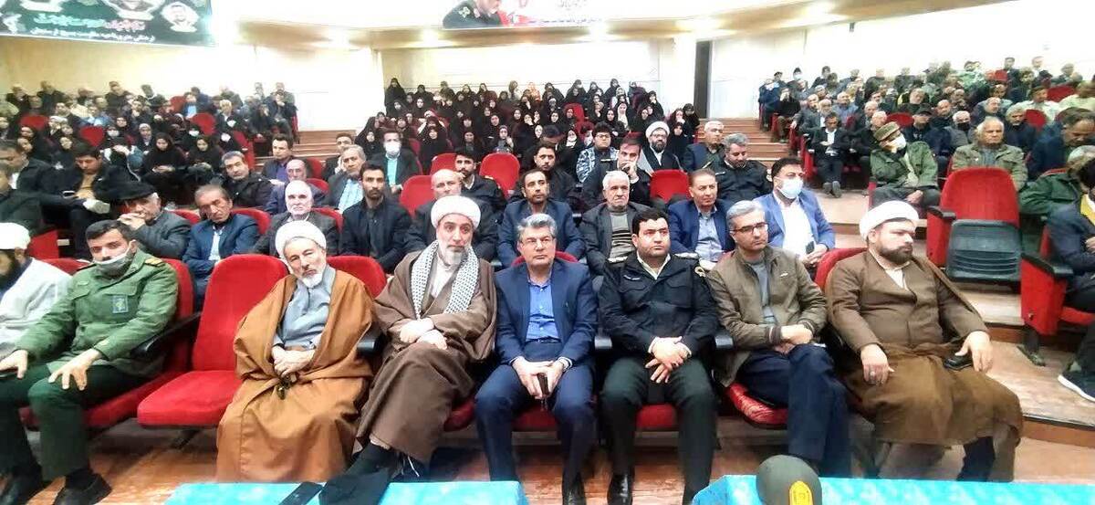 اقتدار جمهوری اسلامی مرهون اسوههای ایثار و مقاومت است