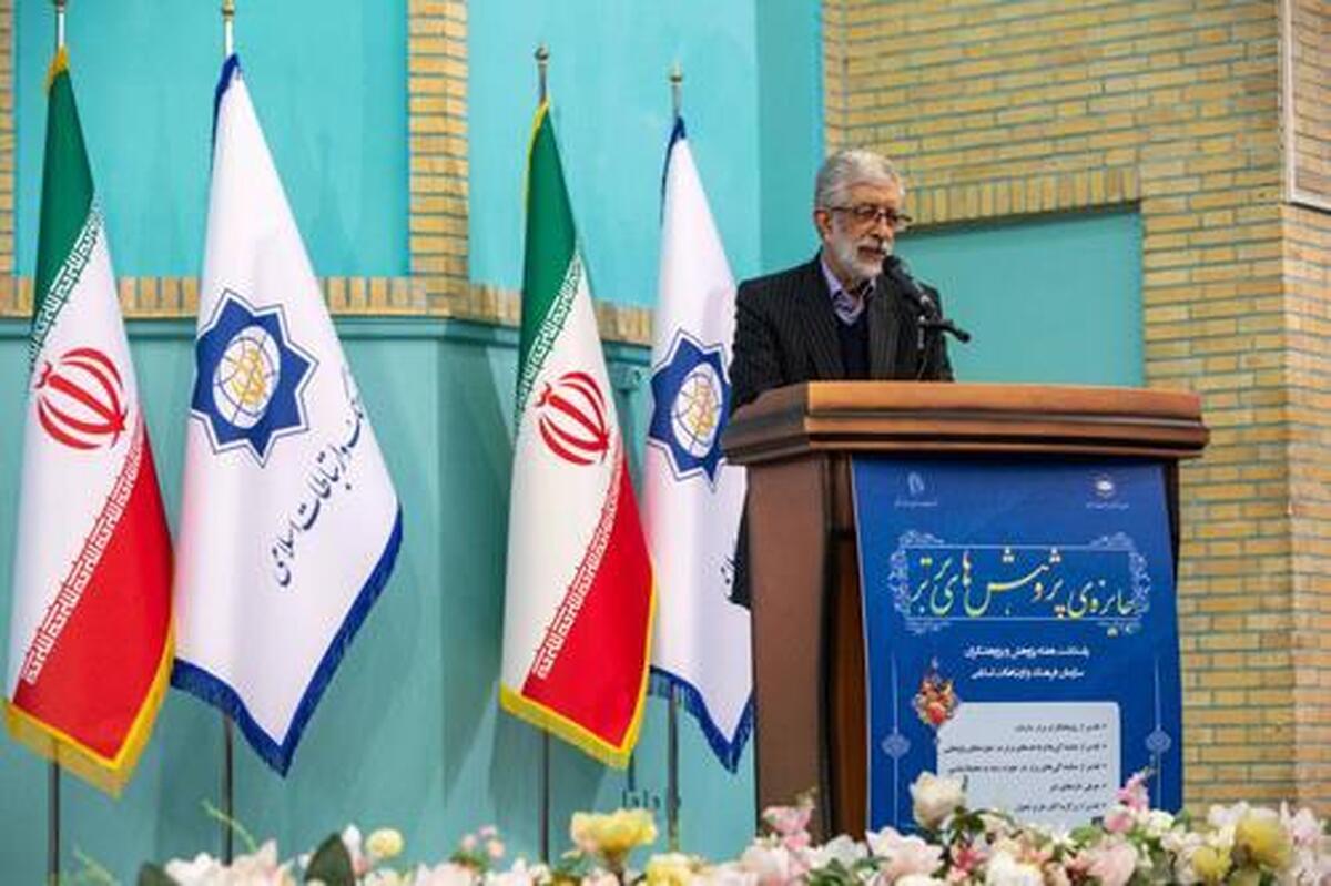 حدادعادل: تربیت رایزن فرهنگی در دانشگاه از آرزو به عمل تبدیل شد/ دوره بعد به نام آیتالله تسخیری