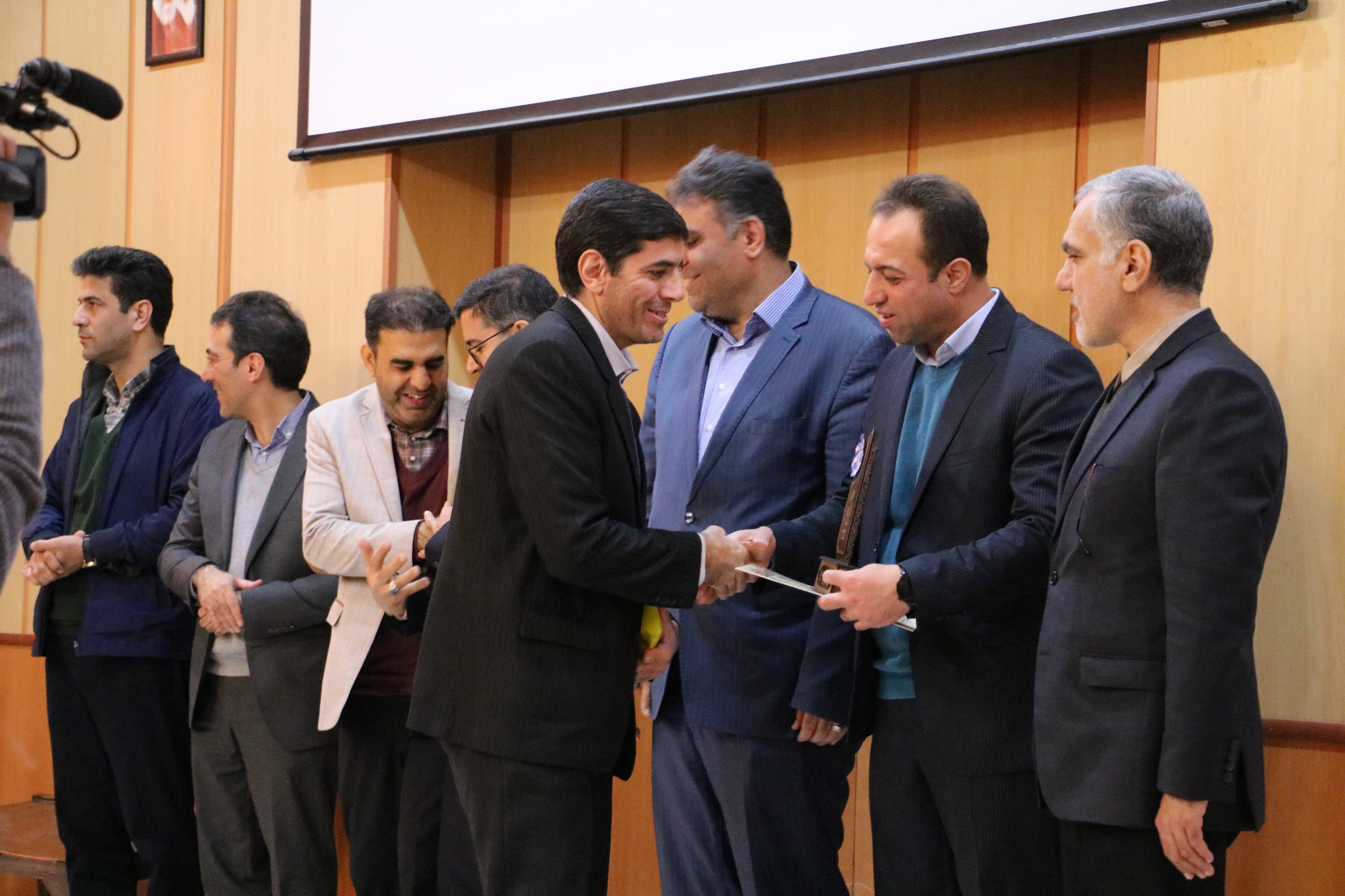 سرآمدی حوزه پژوهش دانشگاه آزاد شهرکرد با ۳۴ هزار و ۵۸۰ شاخص سرآمدی حوزه پژوهش دانشگاه آزاد شهرکرد با ۳۴ هزار و ۵۸۰ شاخص