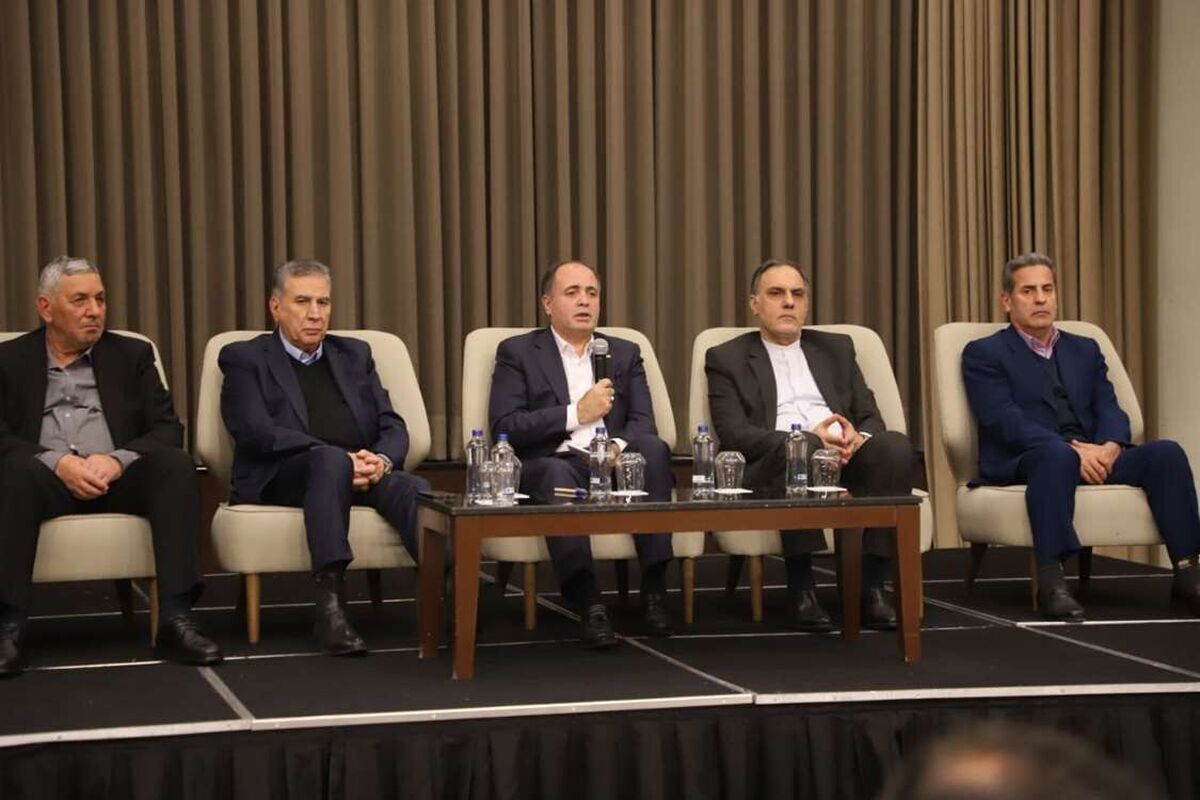 وزیر کشاورزی: نگاه سنتی دولتی با بهرهوری آشنایی چندانی ندارد تلاش برای حل مشکلات گمرک ترکیه