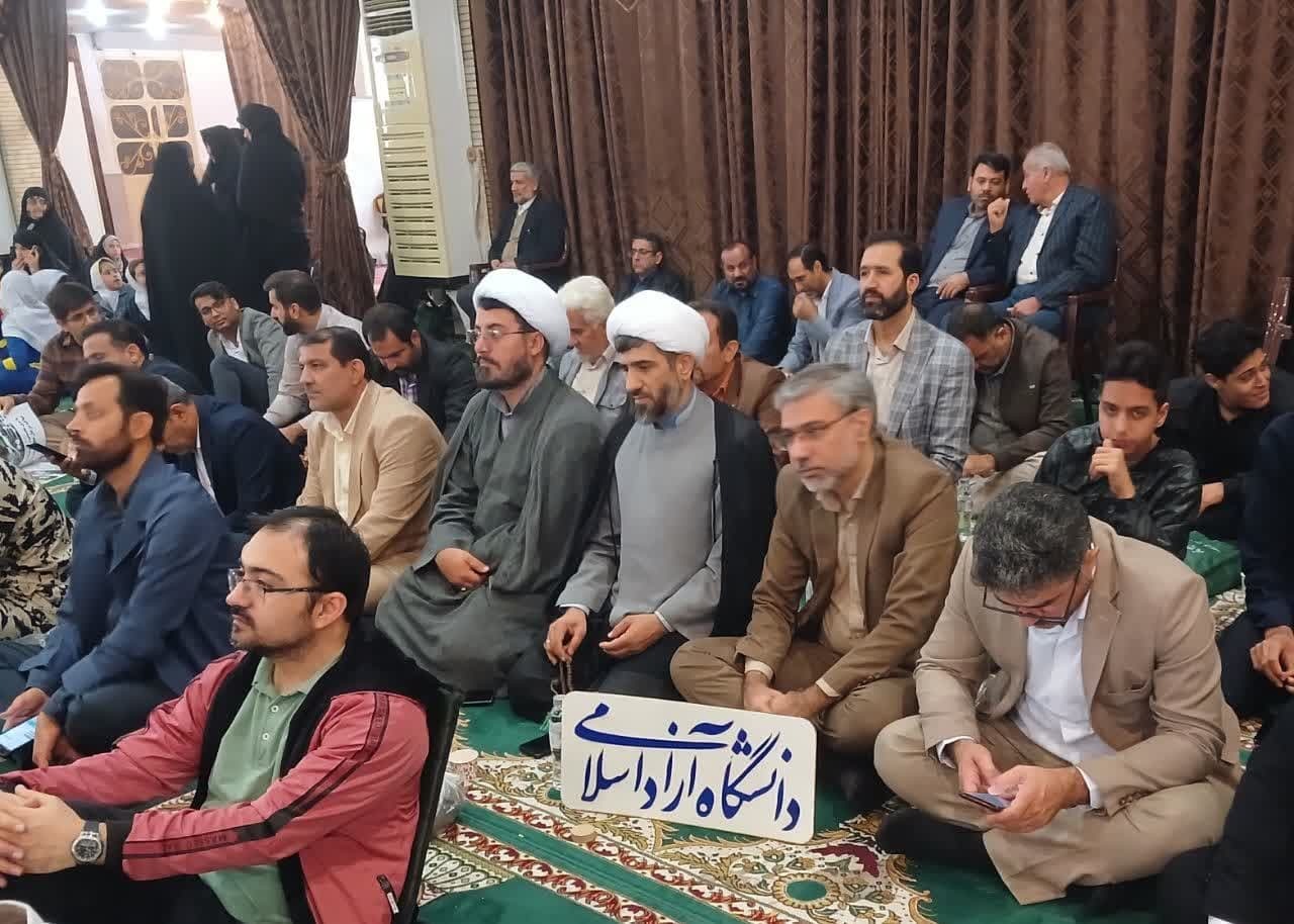 گرامیداشت دهه مقاومت با اجرای ۱۲ برنامه در دانشگاه آزاد بوشهر گرامیداشت دهه مقاومت با اجرای ۱۲ برنامه در دانشگاه آزاد بوشهر