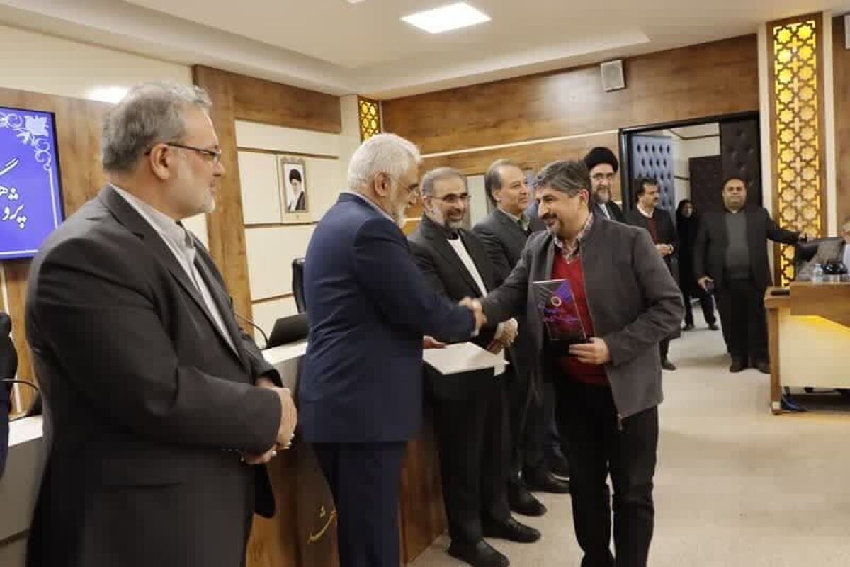 معرفی پژوهشگران و فناوران برتر سال ۱۴۰۳ دانشگاه آزاد خراسانرضوی + اسامی