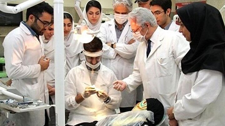 انقلاب اسلامی و تربیت متخصصان تراز جهانی؛ رشد ۵ برابری دانشجویان پزشکی
