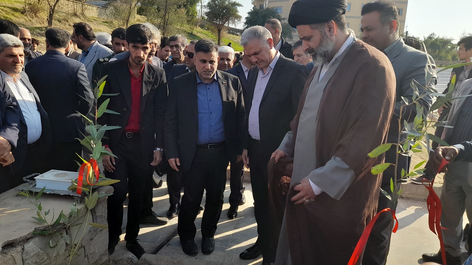 پویش کاشت یکهزار نهال در دانشگاه آزاد مسجدسلیمان پویش کاشت یکهزار نهال در دانشگاه آزاد مسجدسلیمان