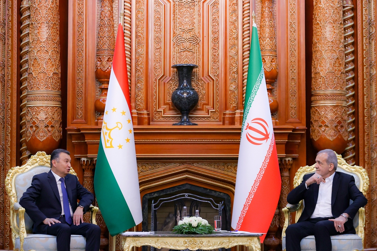 دیدار نخستوزیر تاجیکستان با رئیسجمهور پزشکیان