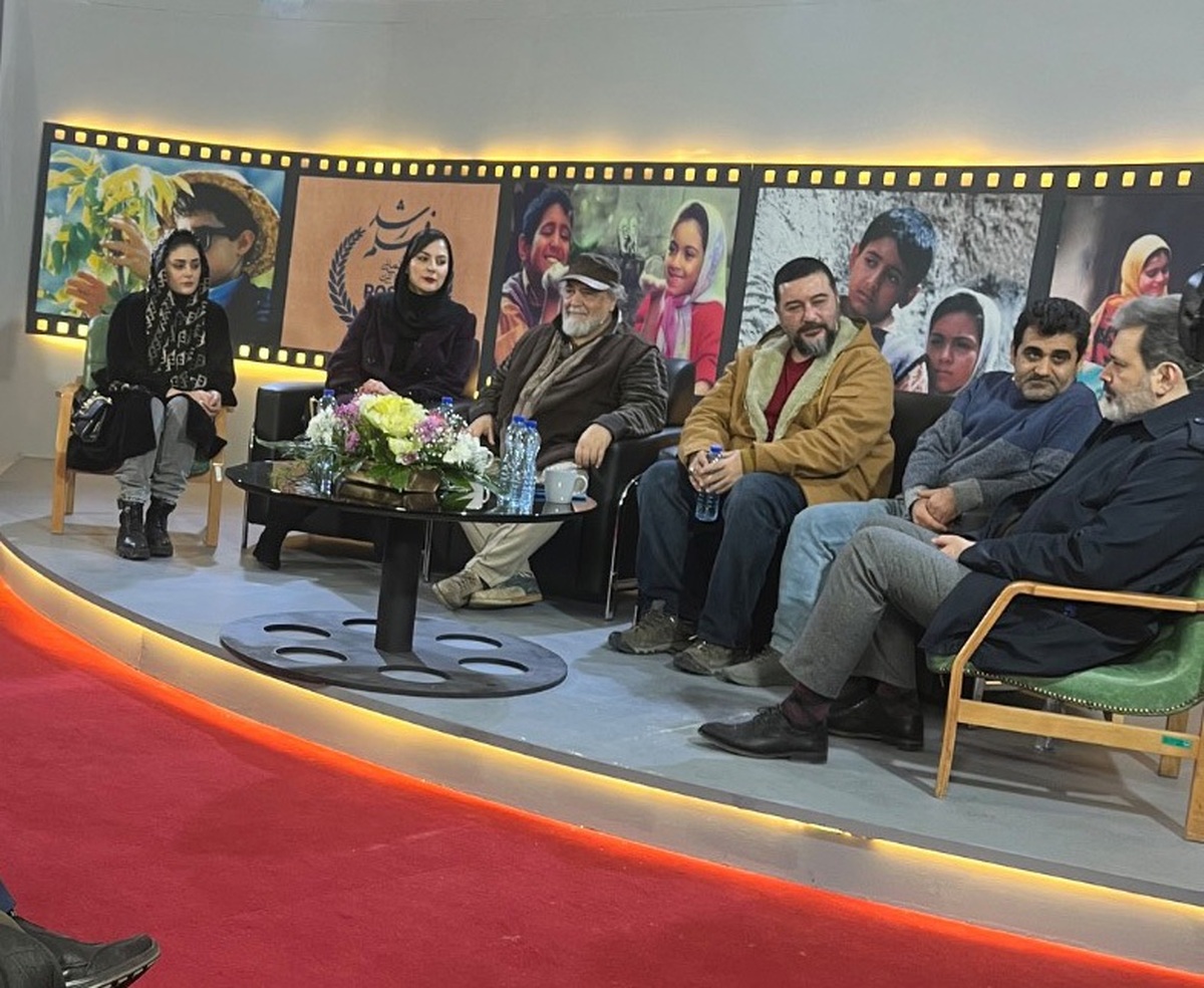 شریفینیا: مرگ زودهنگام «پروین» شبهه داشت