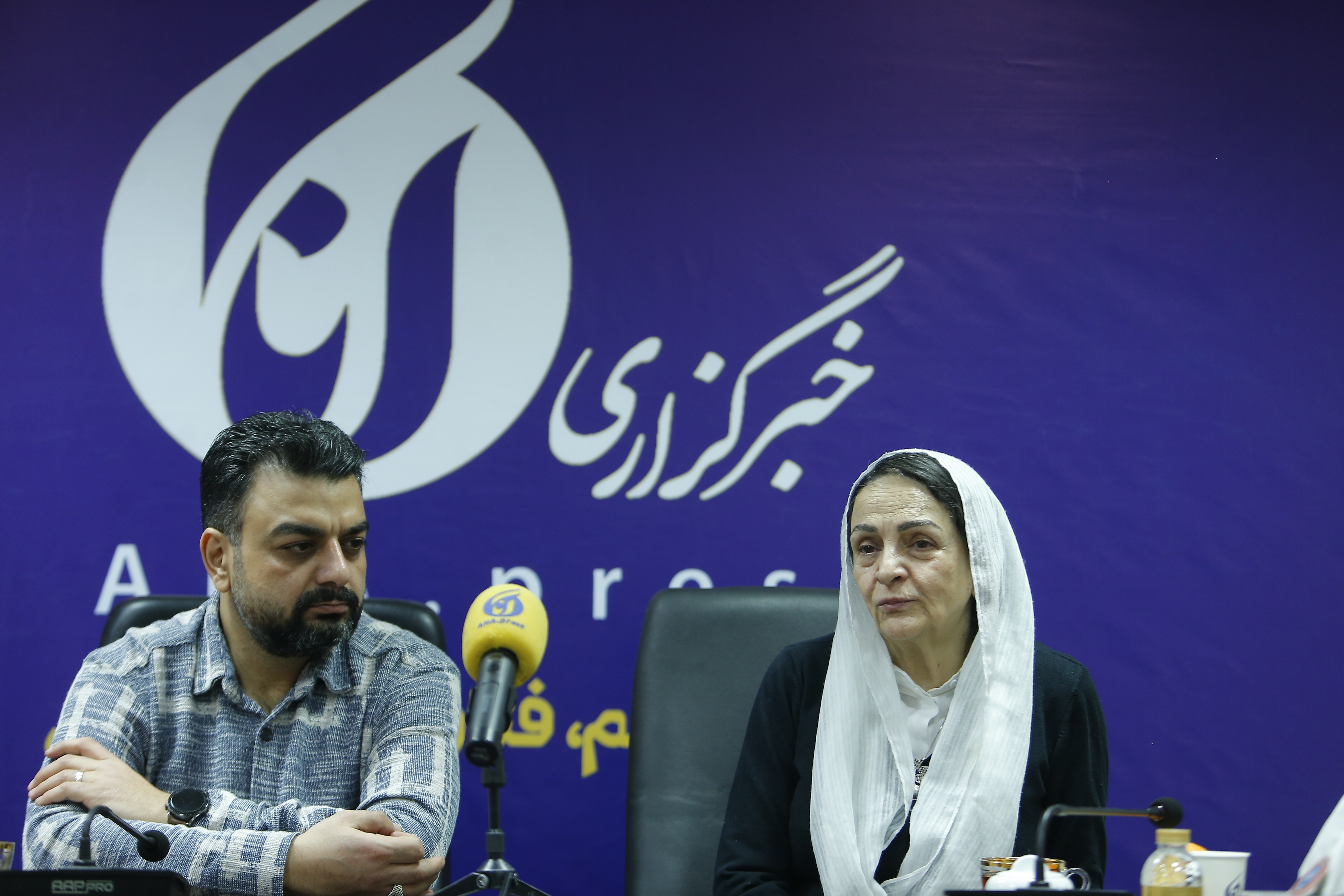گلاب آدینه: بازیگران جدید هوای تازه تئاتر هستند/ +فیلم گلاب آدینه: بازیگران جدید هوای تازه تئاتر هستند/ +فیلم