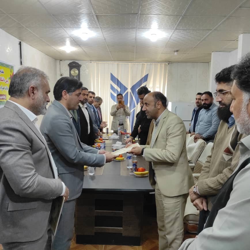 ارتقای جایگاه صنعت و دانشگاه برای شکوفایی استعدادها و ظرفیتهای دانشجویان ارتقای جایگاه صنعت و دانشگاه برای شکوفایی استعدادها و ظرفیتهای دانشجویان