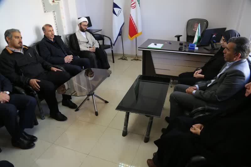 گشایش خانه فناور محیط زیست دانشگاه آزاد ایلام؛ حمایت از پایان‌نامه‌های دانشجویی با محور محیط زیست