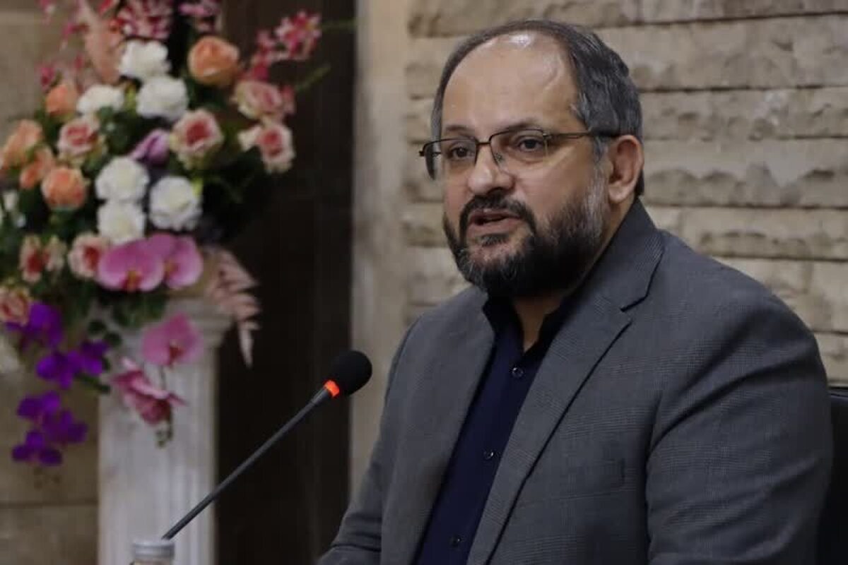 تربیت انسان از عهده هوش مصنوعی بر نمیآید