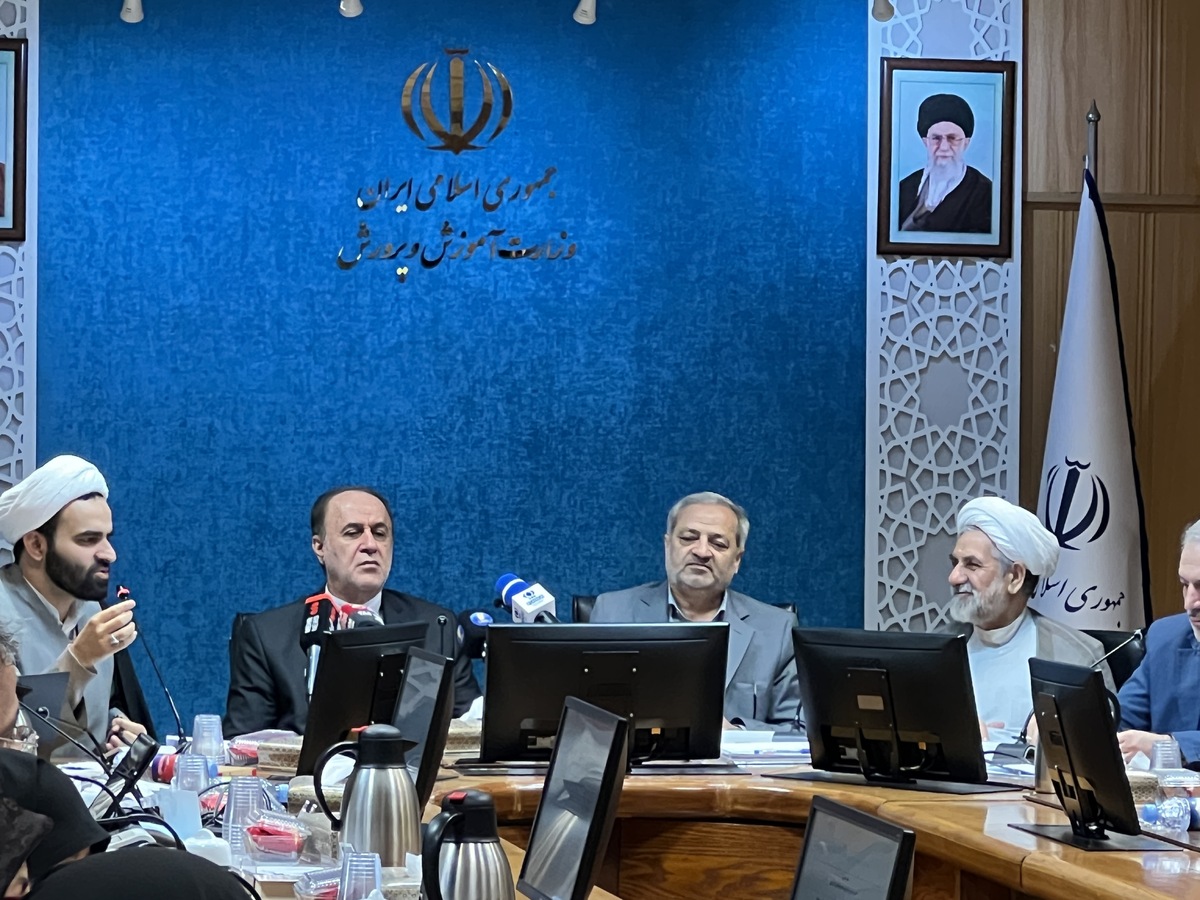 وزیر آموزش و پرورش: مهمترین ماموریت نظام تعلیم و تربیت انتقال هویت ملی و دینی به نسلهای آینده است