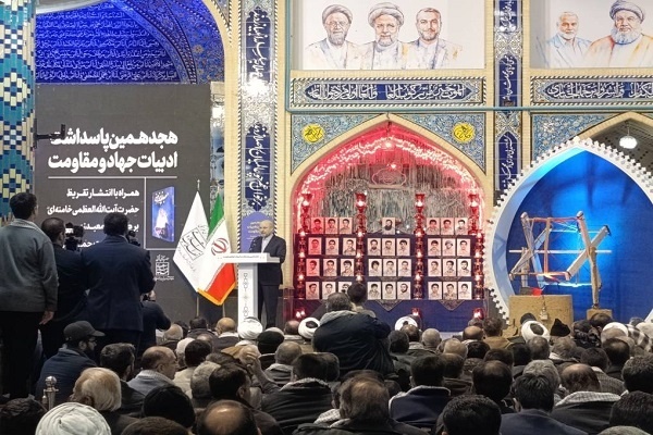 انتشار تقریظ رهبر معظم انقلاب بر رمان «معبد زیرزمینی»