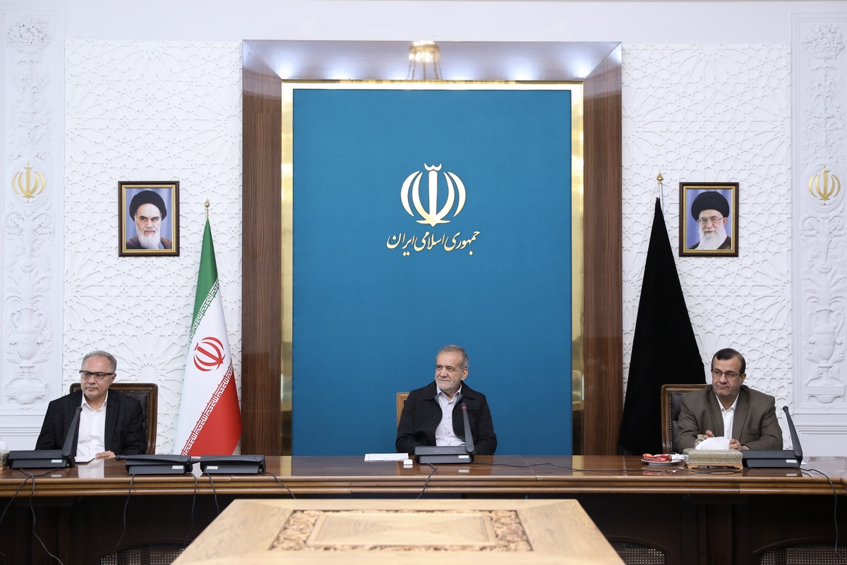 نشست شورای جشنوارههای فجر با رئیس جمهور برگزار شد