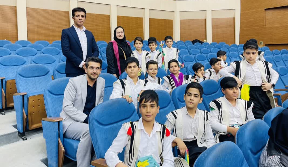 کسب مقام نخست کشوری سمای لردگان در مسابقات سرود جشنواره امامت و مهدویت کسب مقام نخست کشوری سمای لردگان در مسابقات سرود جشنواره امامت و مهدویت