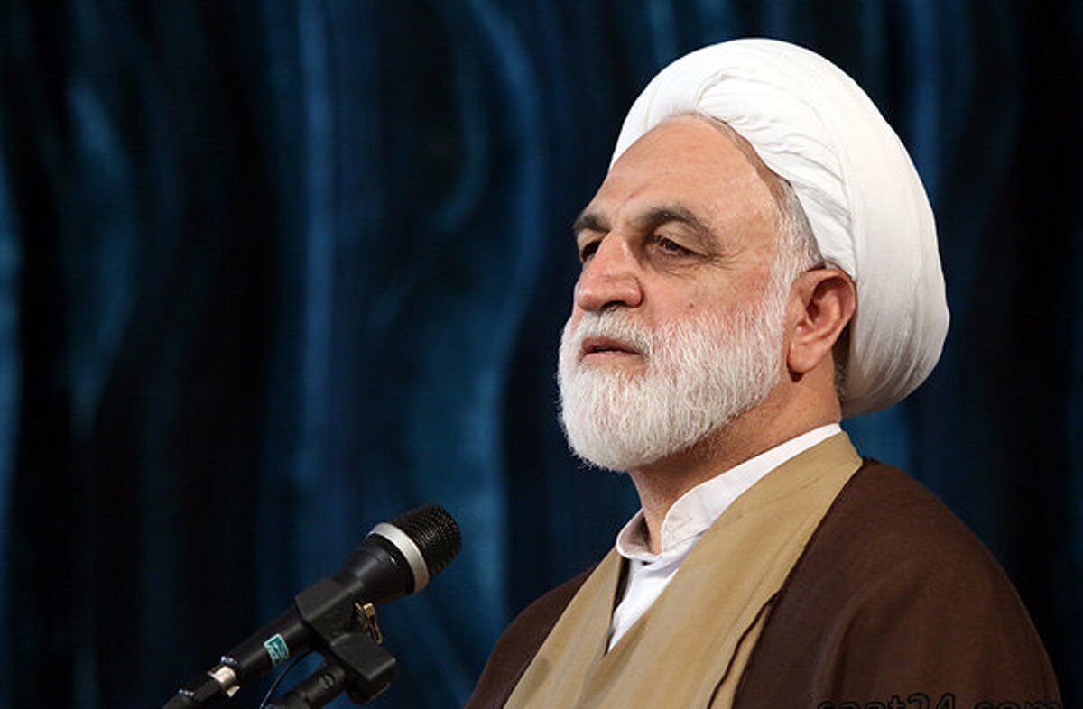 نمیتوان مسائل اقتصادی را با تصدیگری دولت حل کرد