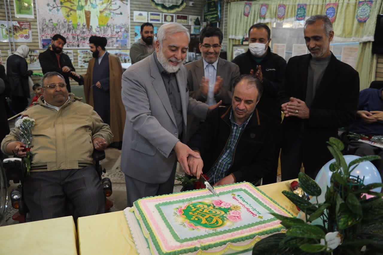 رئیس بنیاد ایران&zwnj;شناسی از مرکز توانبخشی جانبازان ثارالله&nbsp;بازدید کرد