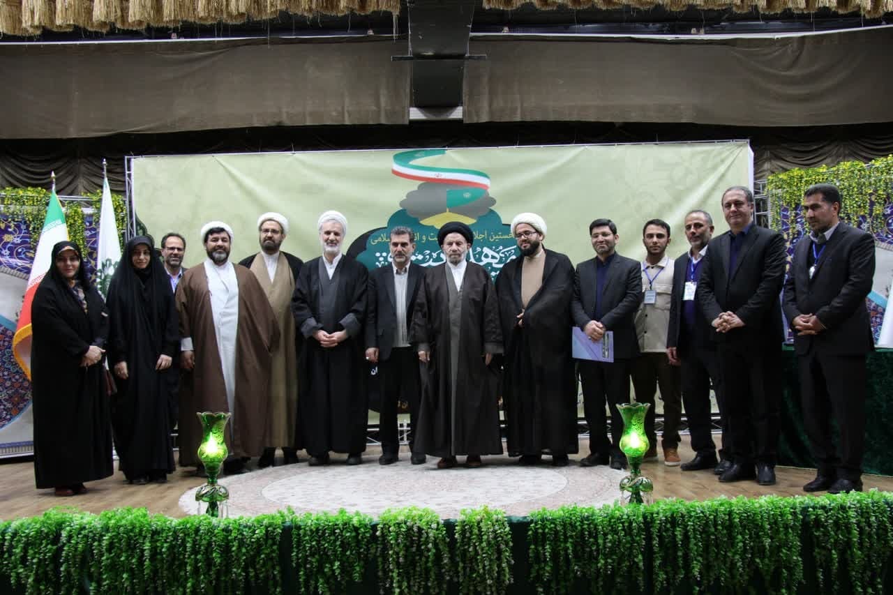 آغاز نخستین دوره تربیت مربی معارف مهدویت در لرستان آغاز نخستین دوره تربیت مربی معارف مهدویت در لرستان