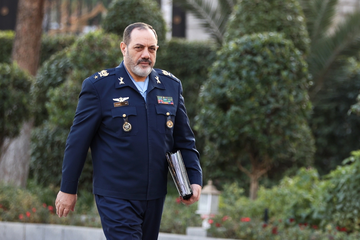 وزیر دفاع: با بیش از هفت هزار شرکت دانشبنیان همکاری میکنیم