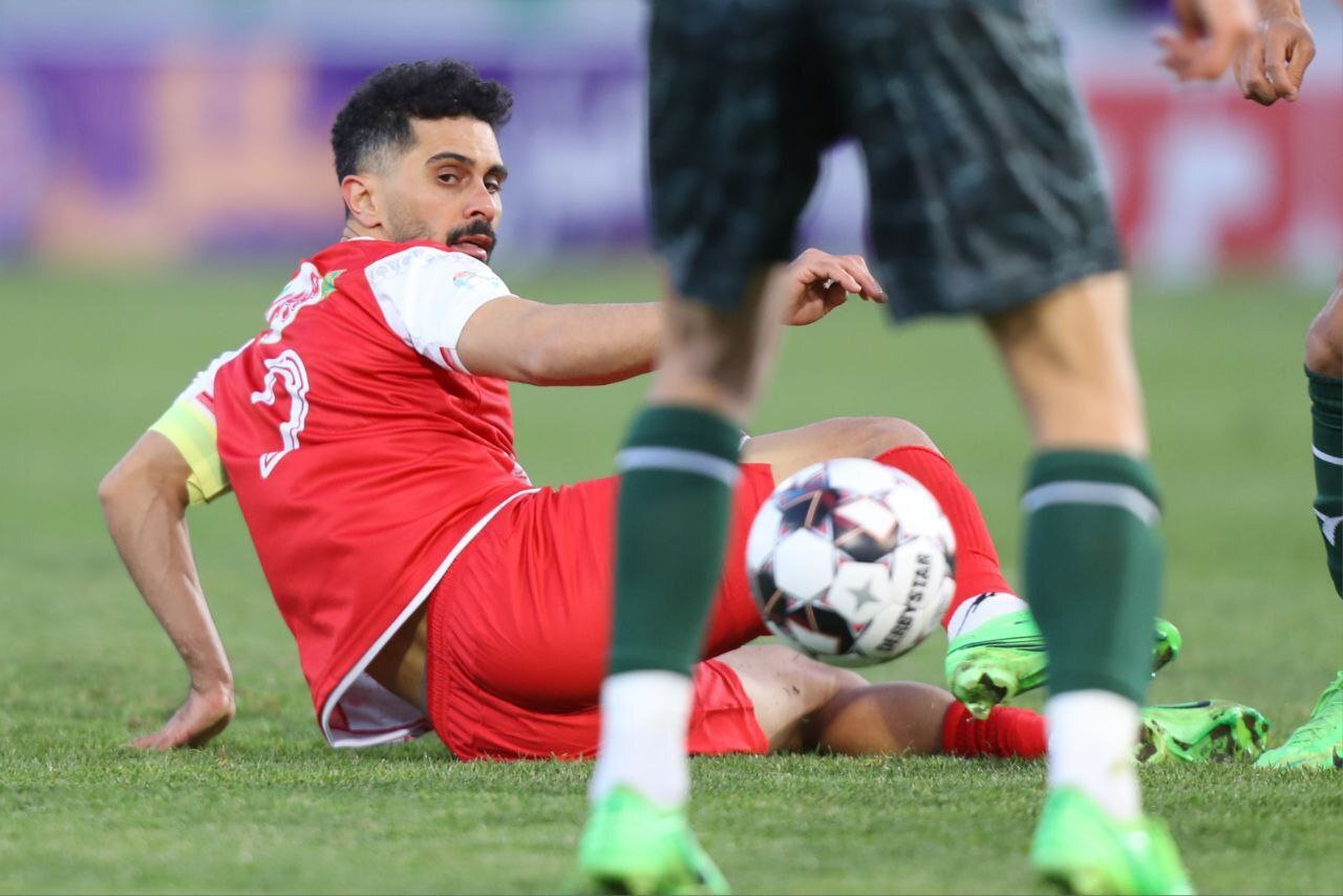 از شعارهای تند تماشاگران استقلال از شعارهای تند تماشاگران استقلال