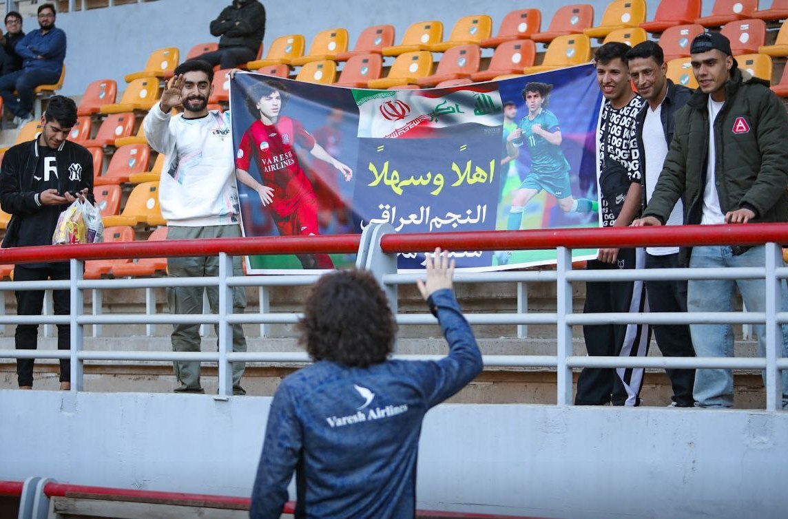 از شعارهای تند تماشاگران استقلال تا اتفاقات داوری پرسپولیس/ جنجال در بازیهای سپاهان، تراکتور و نساجی از شعارهای تند تماشاگران استقلال تا اتفاقات داوری پرسپولیس/ جنجال در بازیهای سپاهان، تراکتور و نساجی