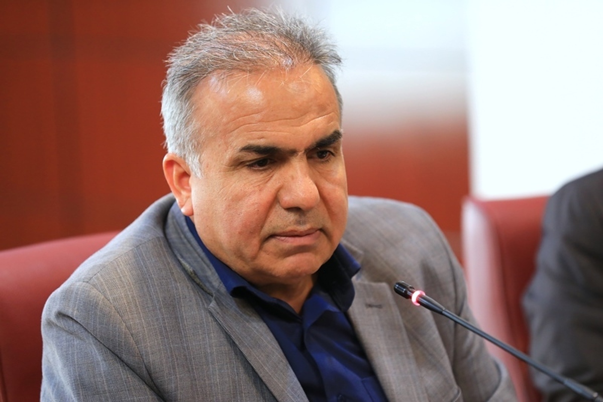 معاون سازمان انرژی اتمی: کارخانه تولید کیک زرد احداث میکنیم