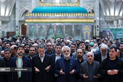 مراسم تجدید میثاق خانواده دانشگاه آزاد اسلامی با آرمان‌های امام راحل(ره)