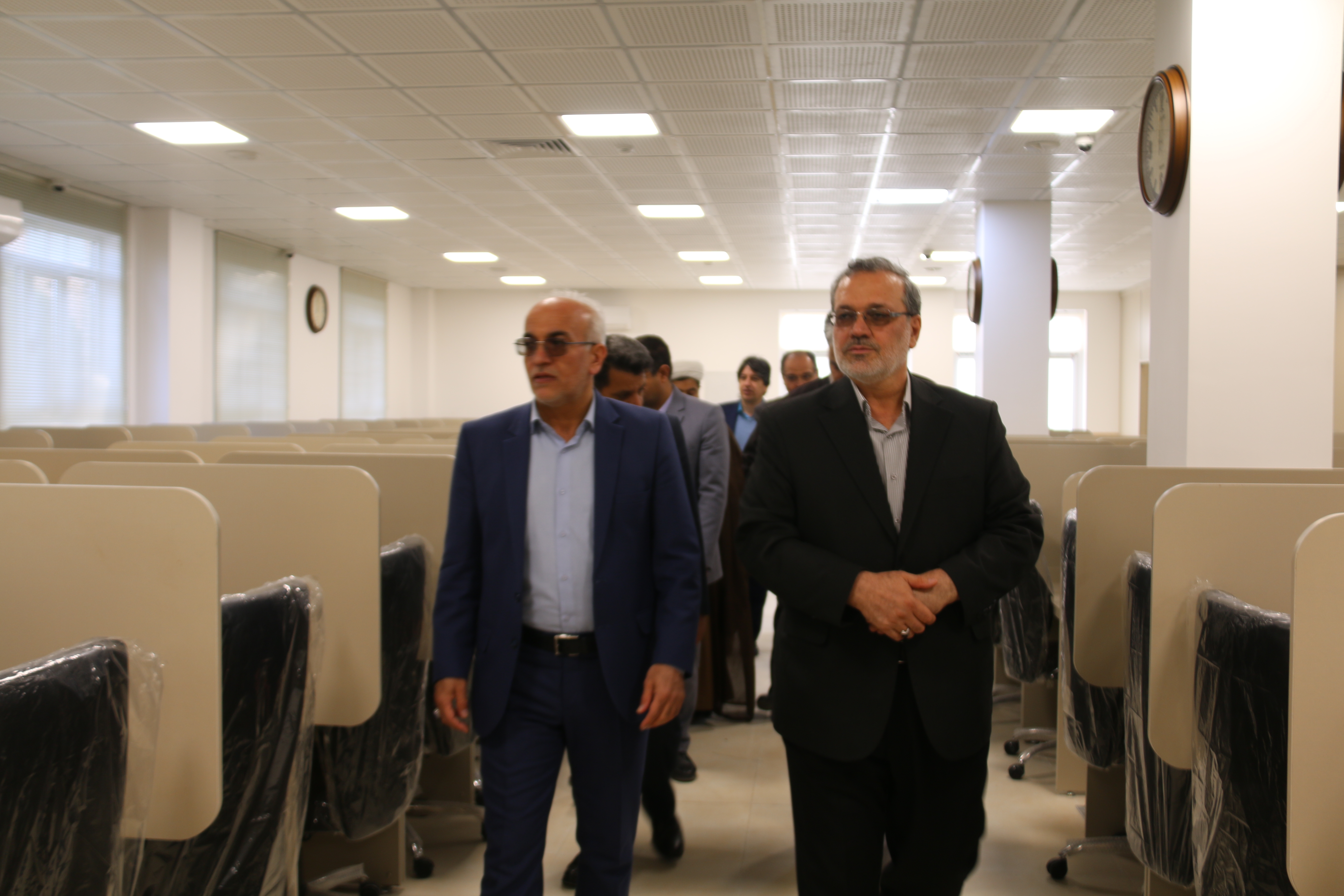 مرکز آزمون الکترونیک دانشگاه آزاد اسلامی یزد افتتاح شد مرکز آزمون الکترونیک دانشگاه آزاد اسلامی یزد افتتاح شد