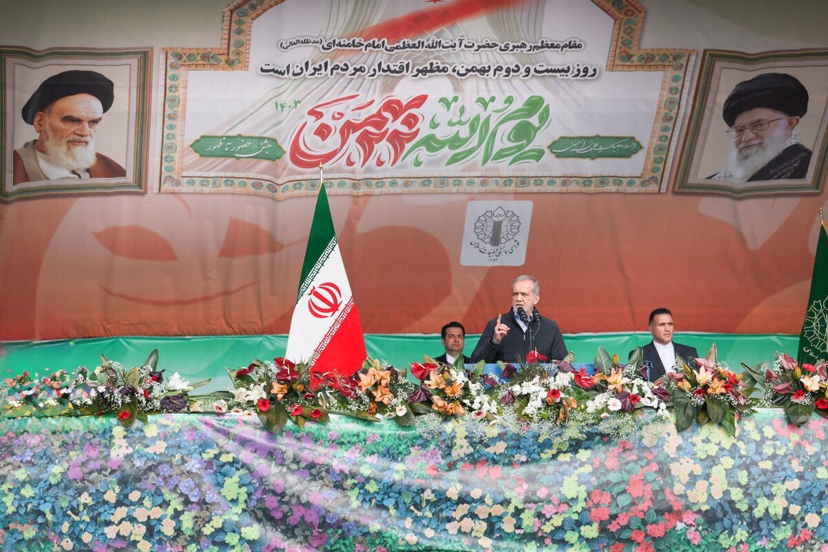 پزشکیان: آمریکا باید خوابِ به زانودرآوردنِ ایران را ببیند کلام رهبری را فصلالخطاب خود میدانیم