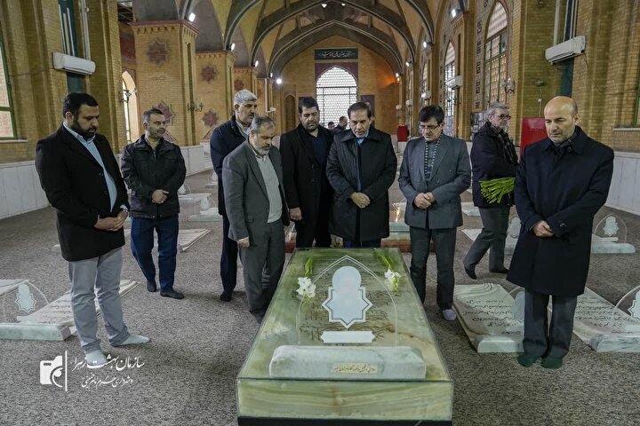 بازدید اصغر جهانگیر از گلزار شهدای بهشت زهرا (س)