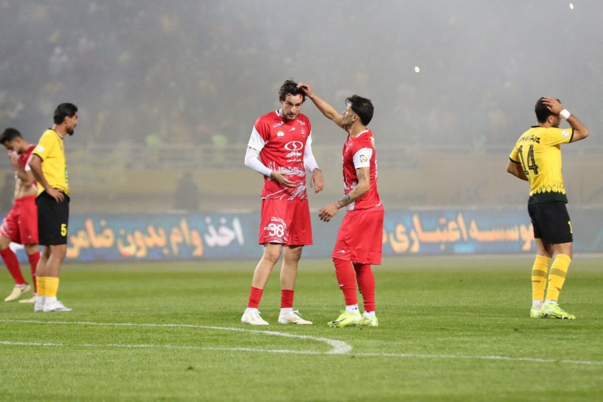 گولسیانی: نمیتوانم کسی را مقصر بدانم کارت قرمز باعث شد سپاهان بهتر از پرسپولیس بازی کند+فیلم