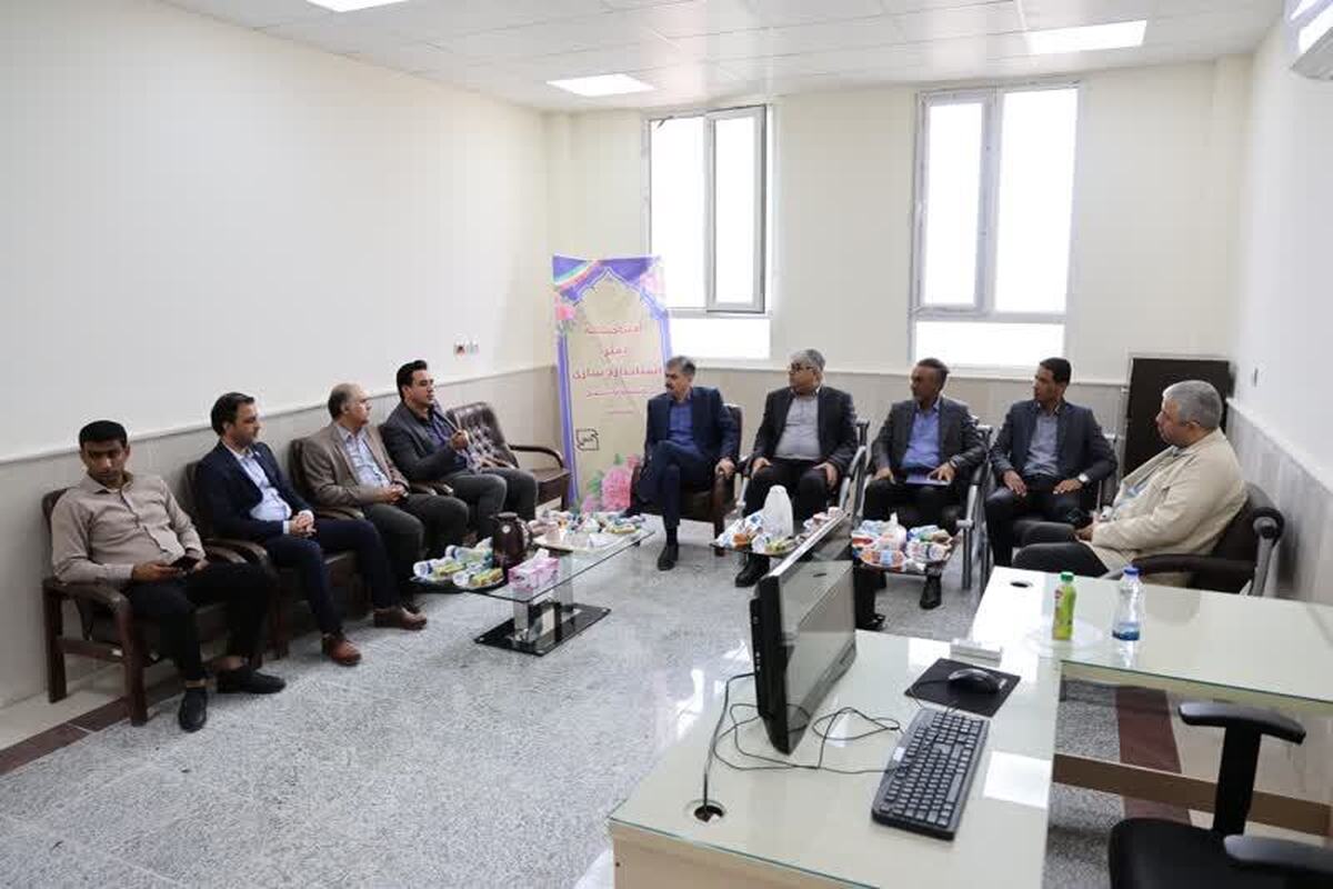 دانشگاه آزاد پيشتاز استانداردسازی در شهرستان بندرخمیر با دفتری نوين