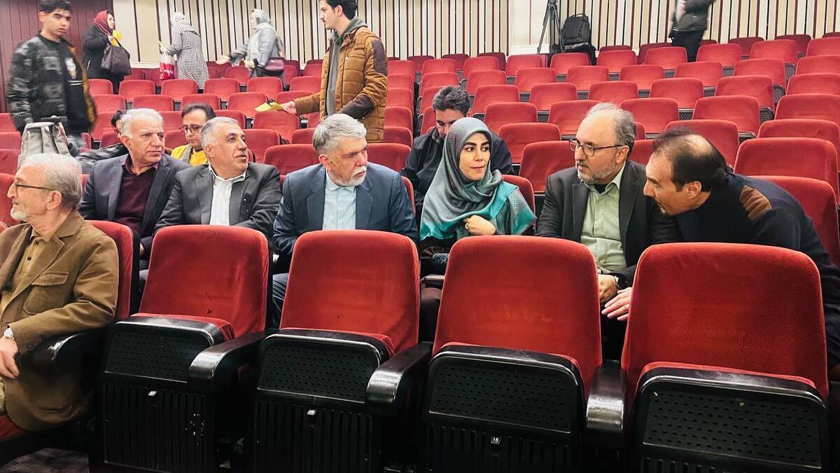 اجرای کنسرت هنرستان هنرهای زیبای اصفهان با حضور وزیر ارشاد