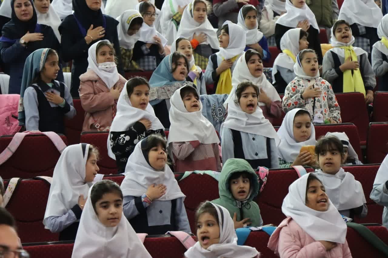 روز ولادت حضرت مهدی(عج) یادآور عدالت و انتظار است روز ولادت حضرت مهدی(عج) یادآور عدالت و انتظار است