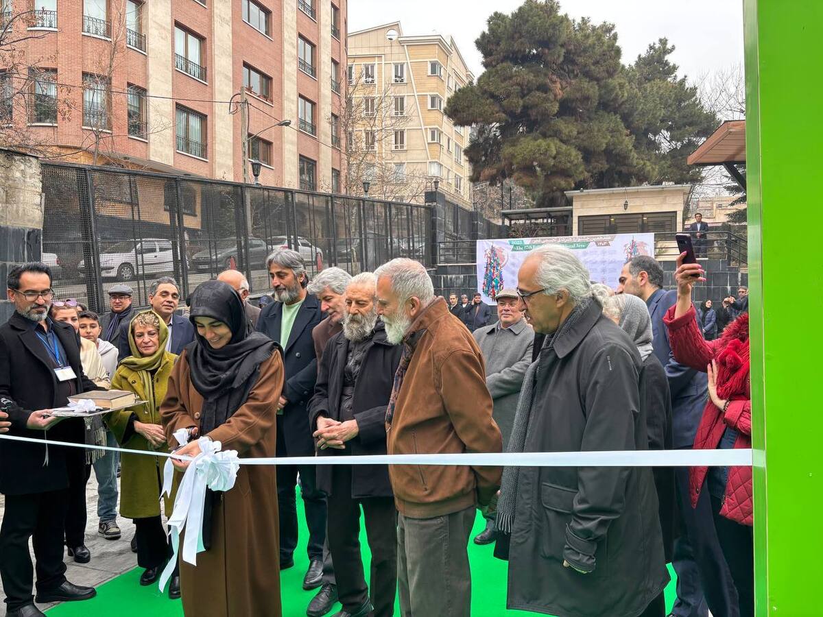 هفدهمین جشنواره هنرهای تجسمی فجر بخش «درخت زرین» افتتاح شد