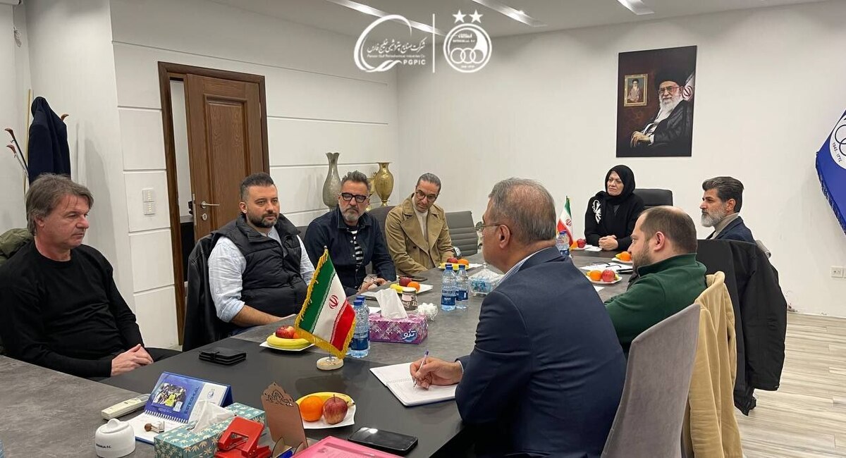 برگزاری جلسه مدیران استقلال با نمایندگان مربی ایتالیایی آبیها در انتظار پاسخ نهایی ماتزاری