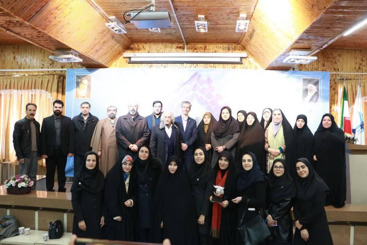 گامی بلند برای امامت و مهدویت با 62 برنامه و دهها هزار اثر ماندگار گامی بلند برای امامت و مهدویت با 62 برنامه و دهها هزار اثر ماندگار