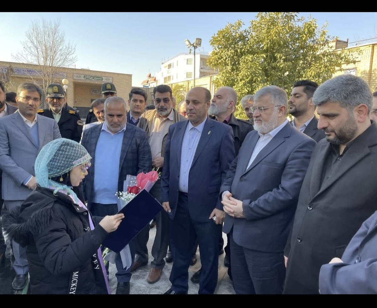 سفر استاندار تهران به ورامین با ادای احترام به شهدای گمنام ورامین آغاز شد