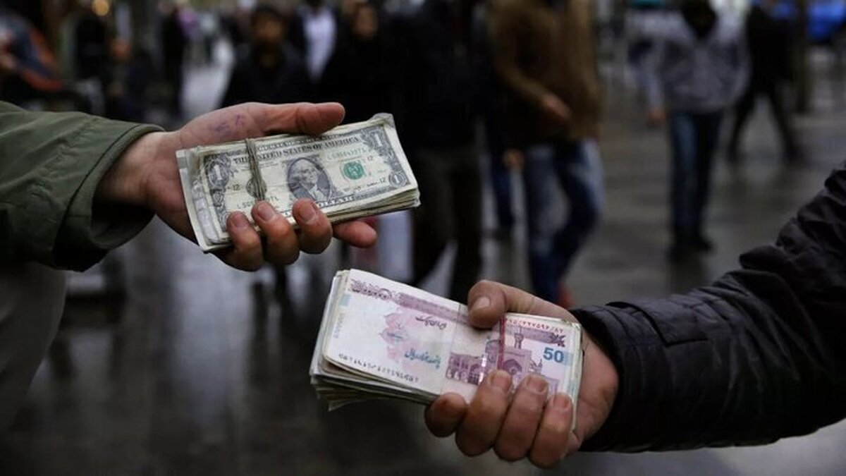 تابآوری اقتصاد ایران در نوسانات ارزی/ ریال چطور با ارزش میشود