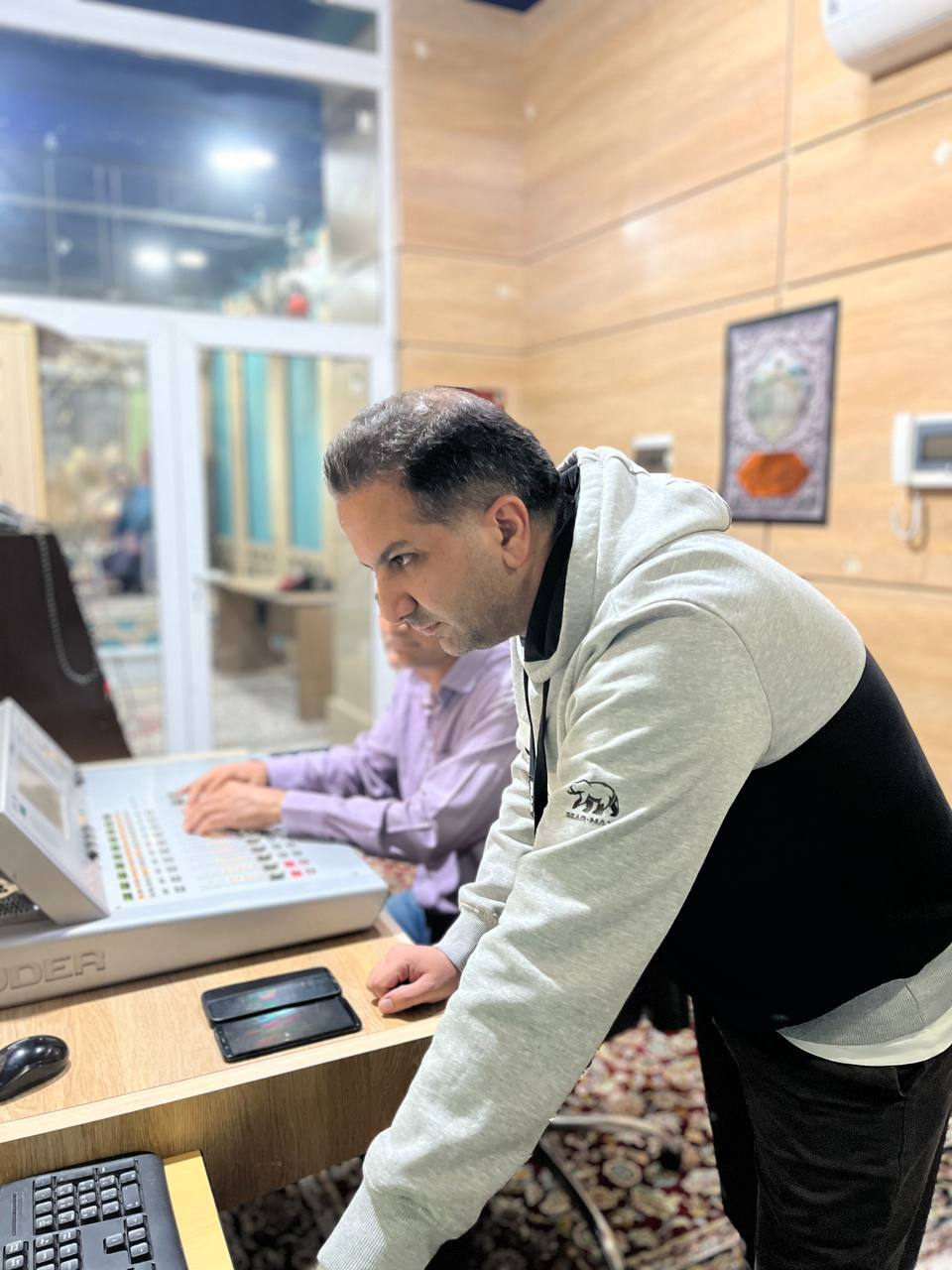 «با تو حالم خوبه» از حرم امام رضا (ع) مهمان روزهداران میشود/ تدارک رادیو جوان برای ارتقای معنوی مخاطبان «با تو حالم خوبه» از حرم امام رضا (ع) مهمان روزهداران میشود/ تدارک رادیو جوان برای ارتقای معنوی مخاطبان