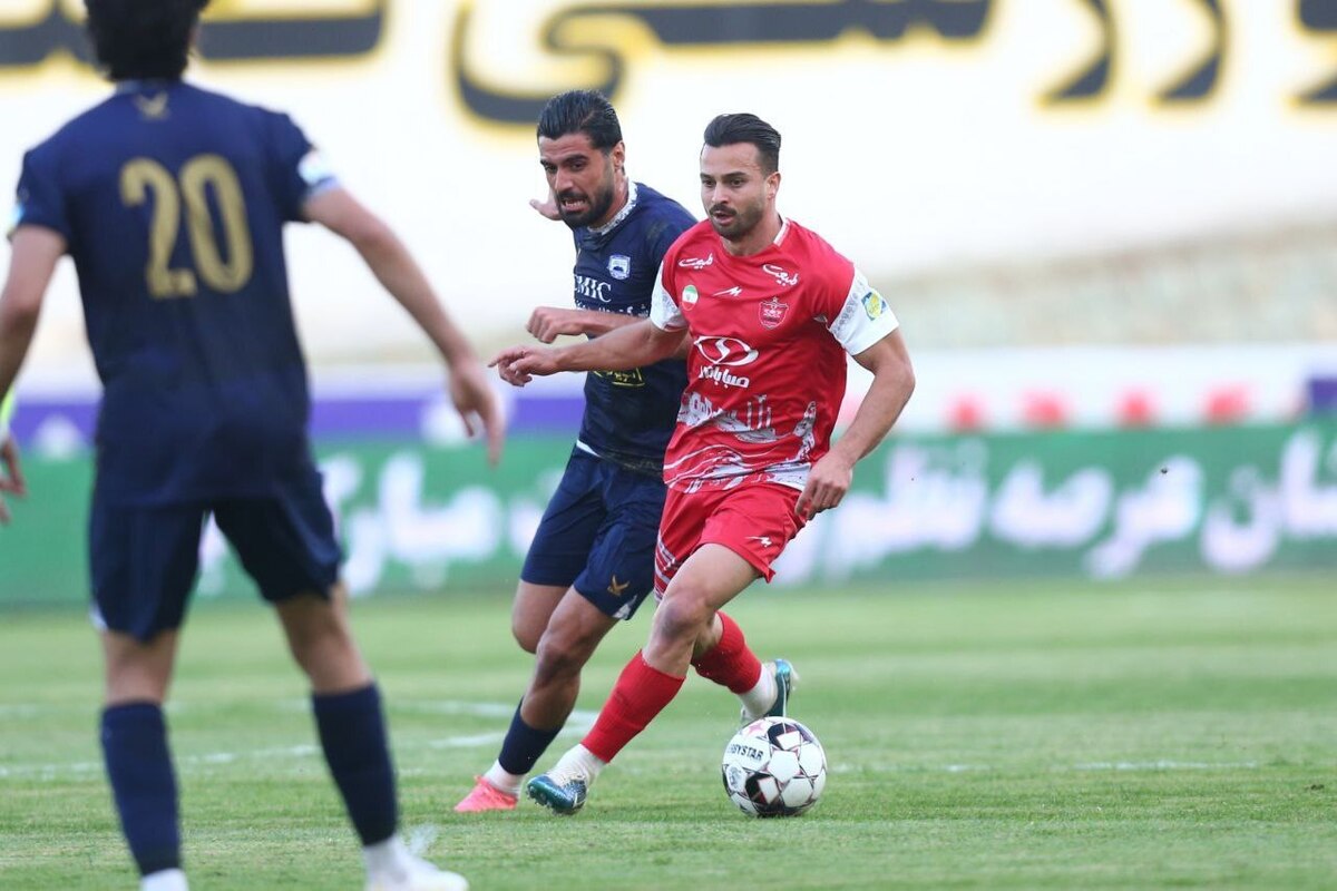 طاهران: ۳ امتیاز بازی با پرسپولیس را به هواداران تقدیم خواهیم کرد چادرملو به دنبال رتبه پنجم جدول است