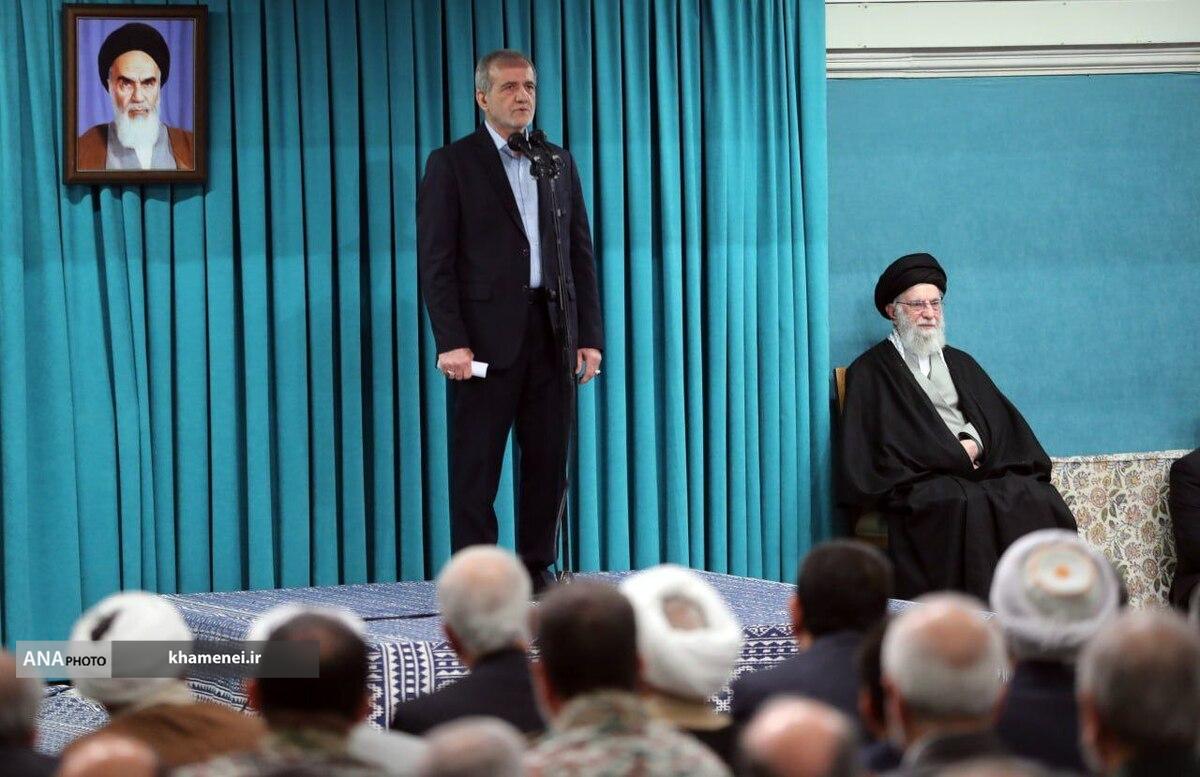 رئیس جمهور: وحدت حرف اول و آخر را می زند  باید برای حل مشکلات مردم دست به دست هم بدهیم