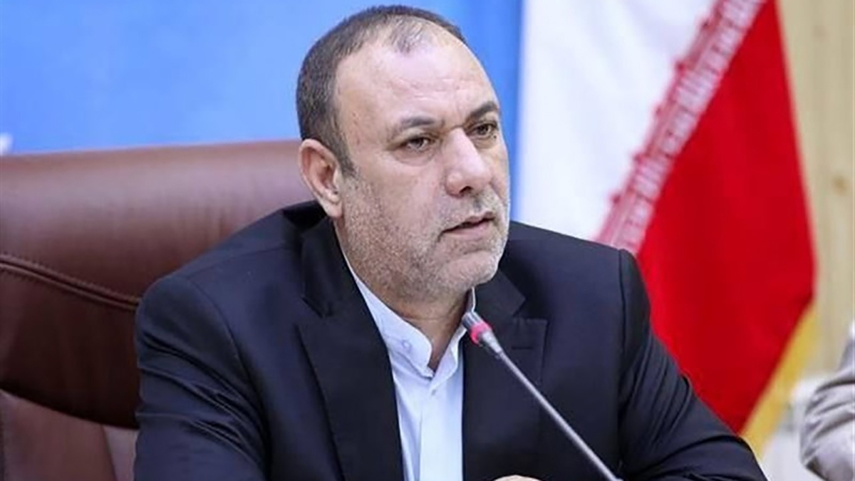 تجمع مقابل مجلس غیرقانونی است