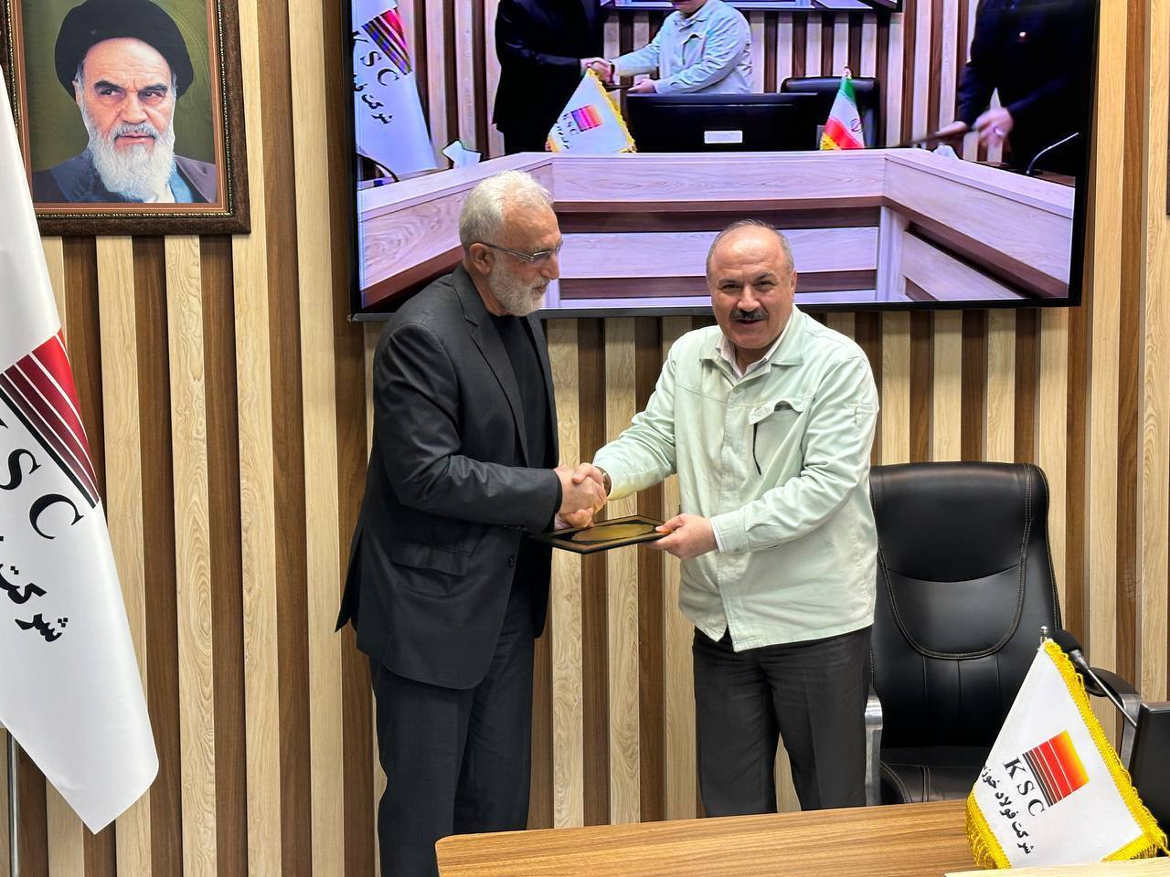 مدیرعامل و رئیس هیات مدیره جدید فولاد خوزستان معرفی شدند مدیرعامل و رئیس هیات مدیره جدید فولاد خوزستان معرفی شدند