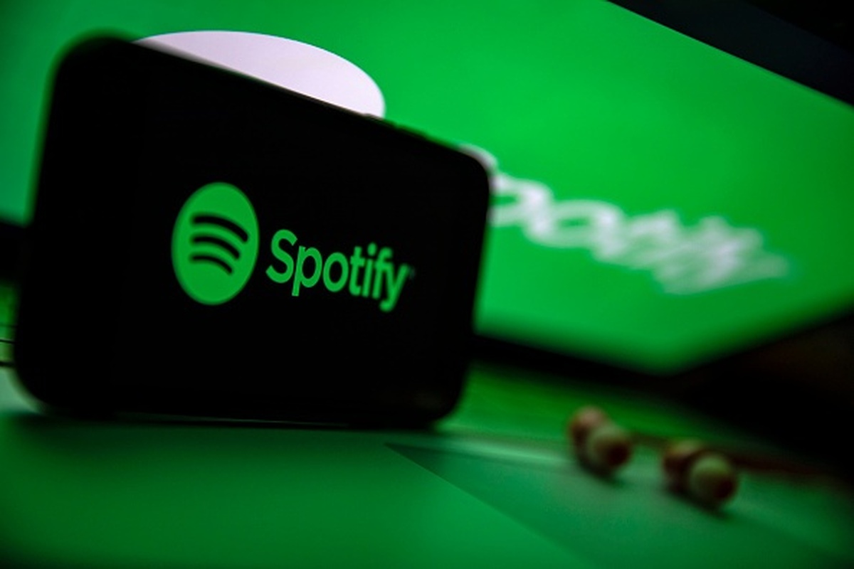 Spotify از بهبود پرداختها خبر داد، اما هنرمندان همچنان ناراضیاند