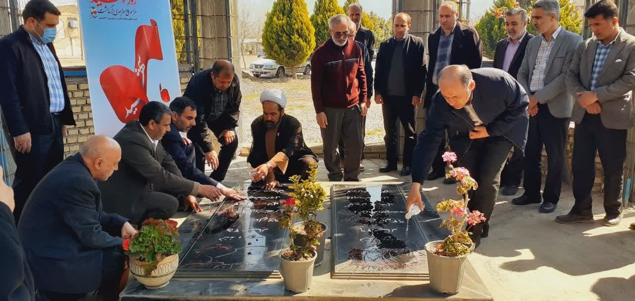 تبعیت «ولایت فقیه» فصل مشترک وصیتنامه شهدا تبعیت «ولایت فقیه» فصل مشترک وصیتنامه شهدا